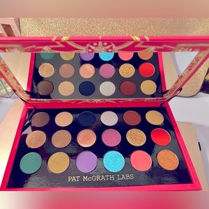 Pat McGrath eyeshadow pallet, professional beautiful colors. Only 1 in stock
